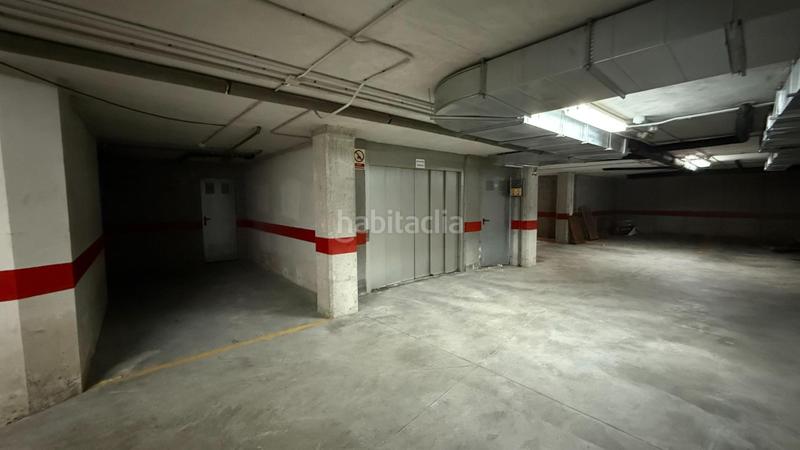Foto dc6a24aa-7a0f-42c1-88b8-288b52facf1a. Autoparkplatz in de pablo iglesias 15 in Sama Langreo