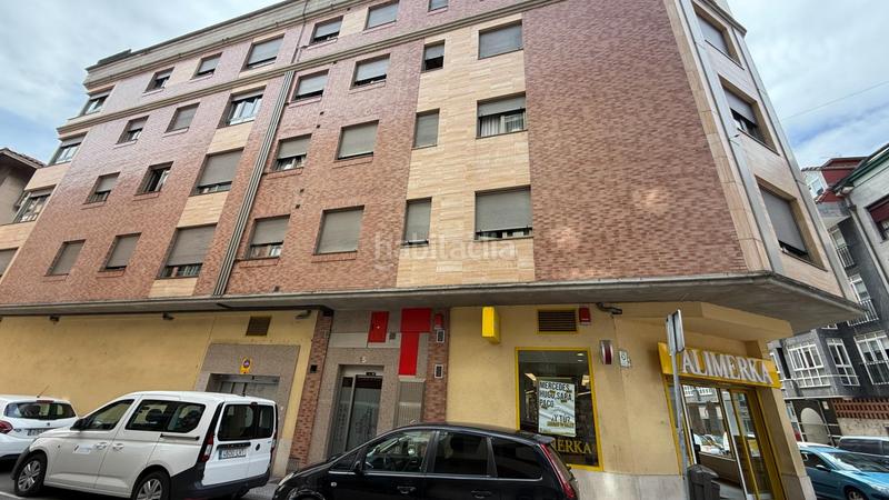Foto 0eb2f6f0-bdd6-4abc-a104-153c2e857687. Posto auto in de pablo iglesias 15 in Sama Langreo