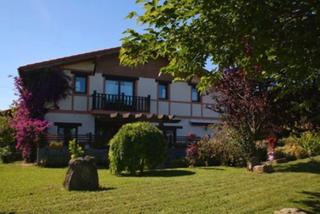 Casa a Ibarrangelu. Excepcional caserio en ibarrangelu (urdaibai), jardín, privacida