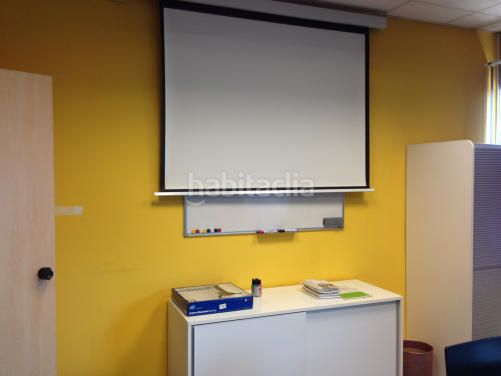 Foto fc66e60c-4ddc-48e0-a1f8-f19ff9e1adbc. Local comercial a Kalero-Basozelai Basauri