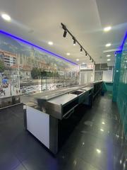Alquiler Local Comercial  Poligono torrelarragoiti. Ubicada en el centro de zamudio.