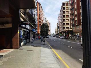 Lloguer Aparcament cotxe  Gijón - calle menendez pelayo. Bienvenidos a este anuncio de alquiler de plaza de garaje en gij