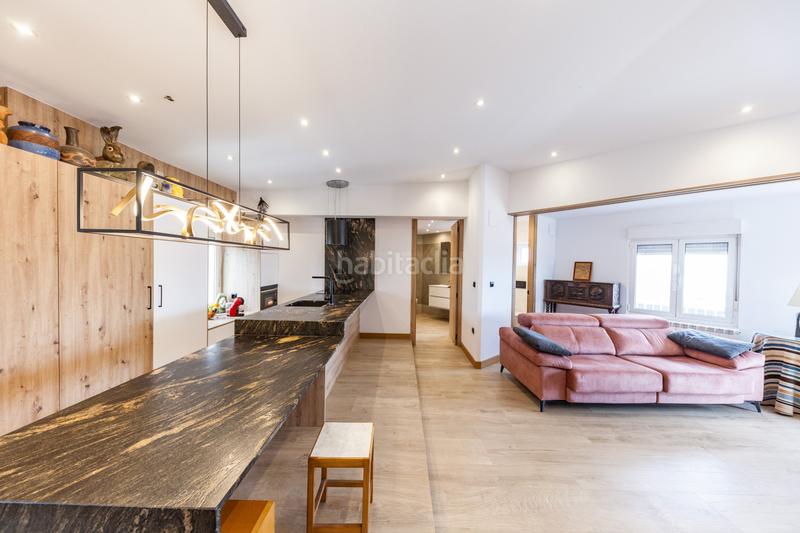 Foto 9b042960-53e4-4216-9818-4421d8b4c415. Àtic amb calefacció a Centro Gijón