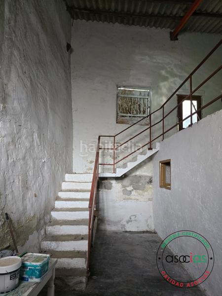 Foto 64f97ce5-7a9c-405a-b48e-a2c89636d49e. Casa adosada en san román - camin de pumara encantadora casa para reformar, en san román asturias, tu rincón ideal en Sariego