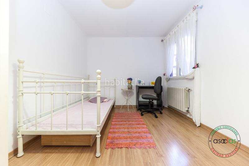 Foto 080ac9a3-bce7-478a-abad-8f6a10a91491. Flat with heating in Buenavista Oviedo