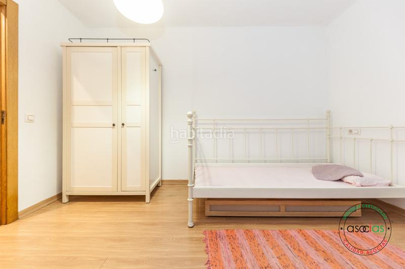 Foto 6e1531a4-f3c5-4db1-8ff7-55b3ae38916b. Flat with heating in Buenavista Oviedo