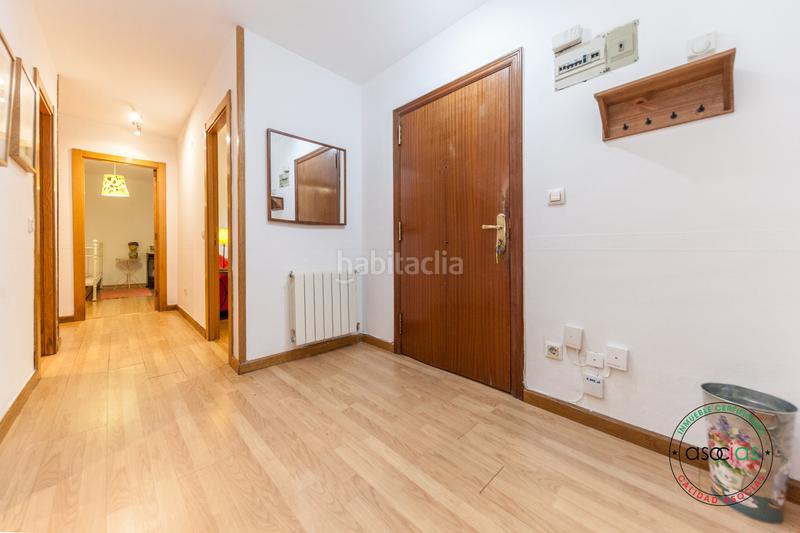Foto adc1a0f1-ad79-4702-868e-95710d694370. Flat with heating in Buenavista Oviedo
