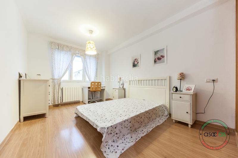 Foto bc9b39b9-4a92-4d14-b12d-f77f2bf2b642. Flat with heating in Buenavista Oviedo