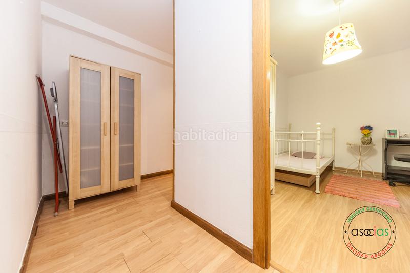 Foto d7e2bf11-2ce2-4334-8016-87ad0dcb37ef. Flat with heating in Buenavista Oviedo