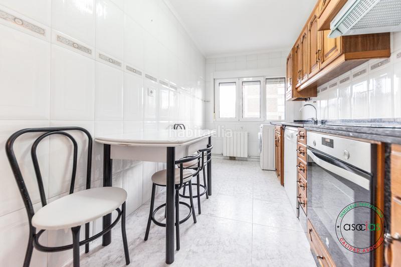 Foto 69f5447b-102b-48c3-a258-963b398db1d7. Piso altura y dos terrazas con vistas en Llano Gijón