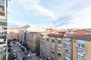 Piso  Gijón - c/ roncal. Altura y dos terrazas  con vistas