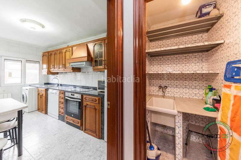 Foto d17bcc66-9a29-4f8b-abb1-eeeaf58635c4. Piso altura y dos terrazas con vistas en Llano Gijón