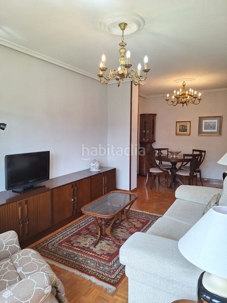 Foto 10c5c619-bf12-4f7c-a3df-a363846958df. Rent flat with heating in Centro Gijón