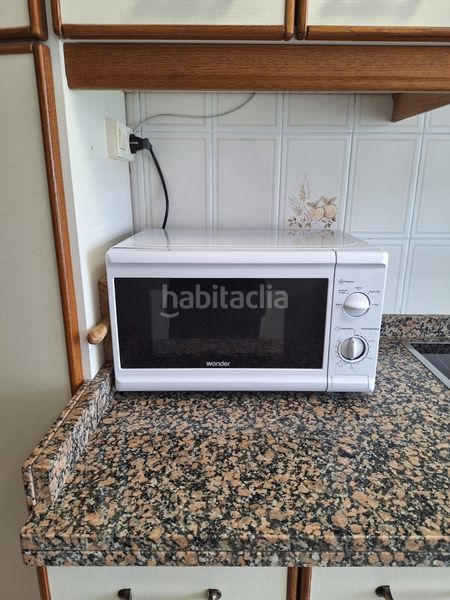 Foto b2b1e774-7fc0-4148-b038-e52f52c1ff39. Rent flat with heating in Centro Gijón