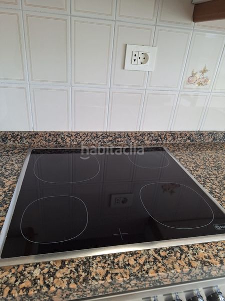 Foto b8d433b4-7728-4bb0-8a18-67dbe080027f. Rent flat with heating in Centro Gijón
