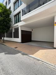 Location Parking voiture  Gijon - cl lealtad. Se alquila plaza de garaje en la zona de natahoyo. ubicada en un