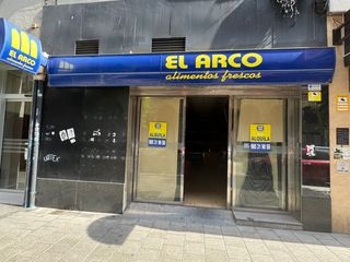 Lloguer Local Comercial  Gijon - marques de san esteban. Se alquila amplio local , oportunidad para intalar tu negocio o