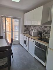 Rent Flat  Gijón - cirujeda. Piso de tres habitaciones jesuitas!! este acogedor piso cuenta c