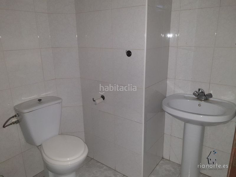 Foto 5925c1e1-9cca-4804-b47f-df7fc3eb87f3. Alquiler local comercial local de unos 100 metros en venta o alquiler en el pozón en Avilés