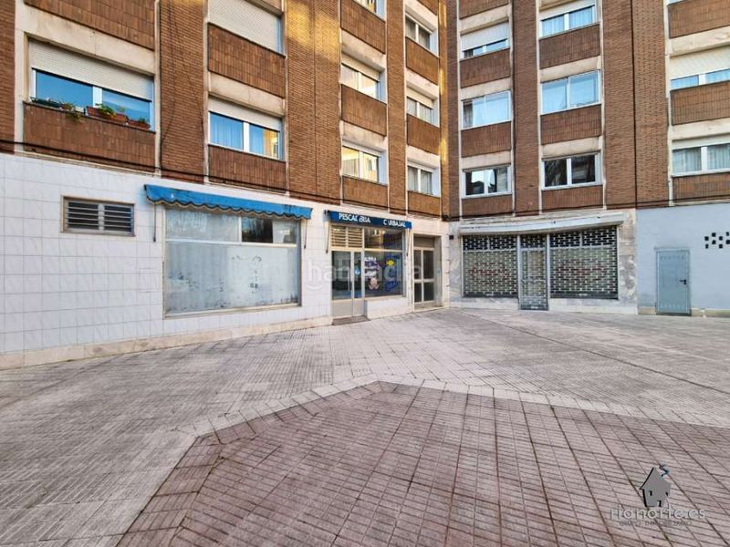Foto 180c982e-c956-46d0-95c7-7fa463be2110. Rent business premise in Llaranes Avilés