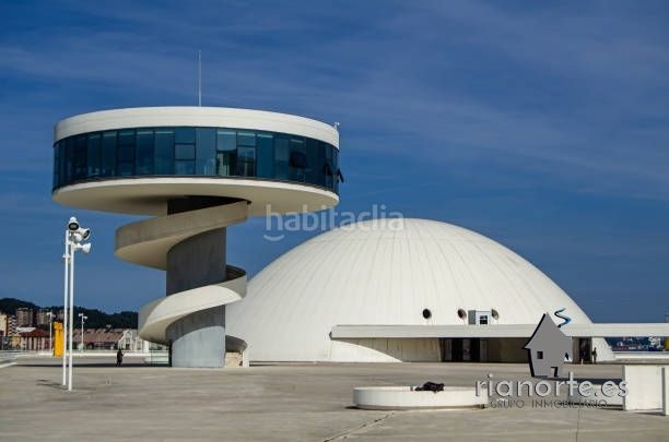 Foto e3f8a8b9-efd1-44fb-835e-f46f02cf3811. Alquiler local comercial pintoresco restaurante disponible en Avilés
