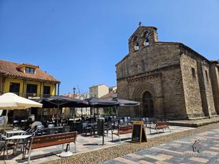 Lloguer Local Comercial a Centro. Pintoresco restaurante disponible en avilés