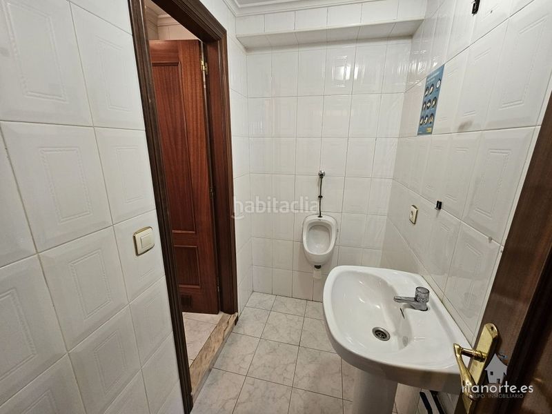 Foto f4ce66ac-1296-4e7e-86d4-179b507b9dfe. Lloguer local comercial a Centro Avilés