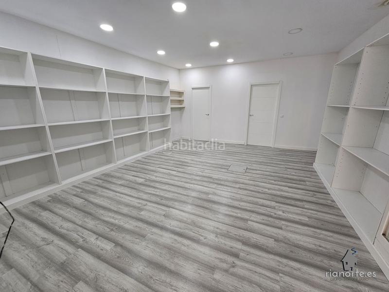 Foto 4b13b36b-91f8-49f7-b960-7c9d44a2486f. Alquiler local comercial local en alquiler en zona de mucho tránsito en rivero en Avilés