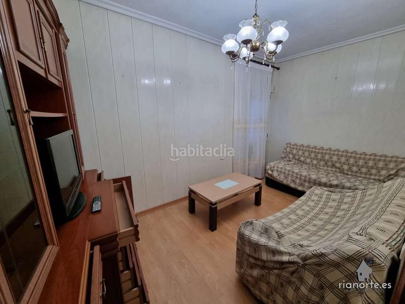 Foto 08ace2f1-d063-4962-a8b7-b2c68b11a5cc. Pis amb calefacció aparcament a Centro Avilés