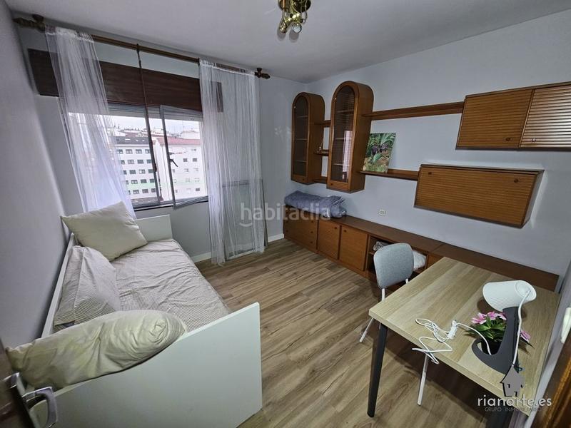 Foto 977f48bb-9c23-4c87-b6c3-de90fa45d8fc. Alquiler piso  de tres dormitorios amueblado en alquiler en Avilés