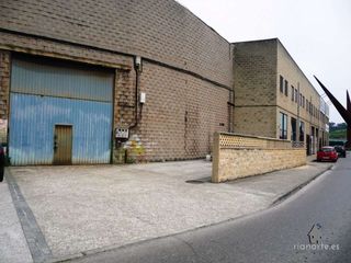 Miete Fabrikhalle in Centro. Nave en alquiler en la zona de la ría