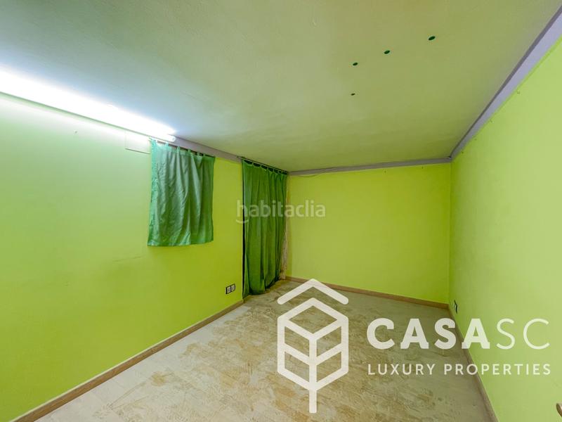 Foto b02b28e8-a238-4886-b222-30ece8fc81a1. Local comercial local a reformar en Sant Ramón Cerdanyola del Vallès