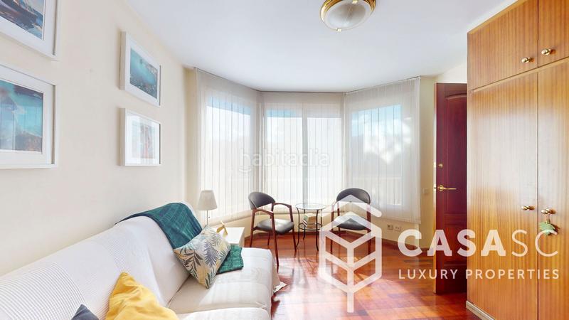 Foto 05fa2ecb-e54a-49af-9f7d-45fc5b6eba4a. Casa amb xemeneia calefacció aparcament piscina a Sant Cugat del Vallès