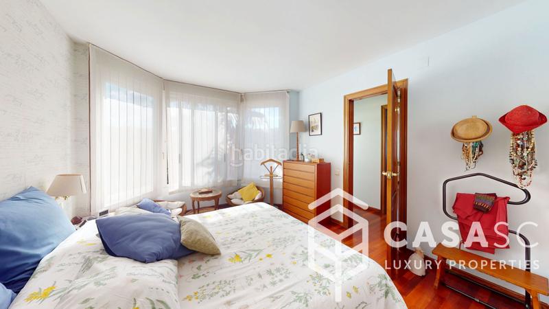 Foto 0e266c63-3639-4f8f-95f2-54dbbf89a78b. Casa amb xemeneia calefacció aparcament piscina a Sant Cugat del Vallès