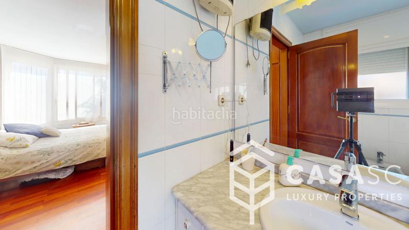 Foto 5163195e-9ed0-48d5-bce6-13009f5caf54. Casa amb xemeneia calefacció aparcament piscina a Sant Cugat del Vallès