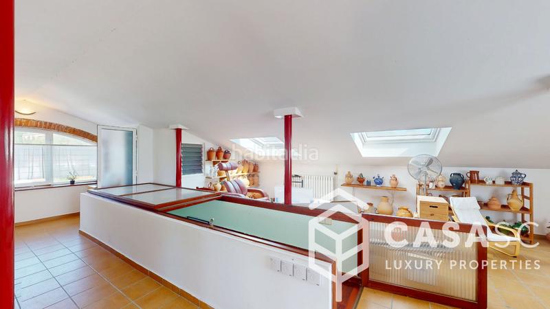 Foto 56494523-665c-4808-9afa-82e6f57f15d8. Casa amb xemeneia calefacció aparcament piscina a Sant Cugat del Vallès