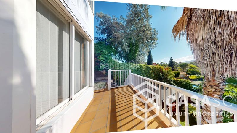 Foto 8b82dc06-92cb-4904-9447-bc62f3898800. Casa amb xemeneia calefacció aparcament piscina a Sant Cugat del Vallès