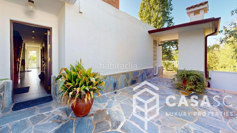 Foto 96ab3a8f-c4ae-4e96-9eb3-648f607c7c14. Casa amb xemeneia calefacció aparcament piscina a Sant Cugat del Vallès