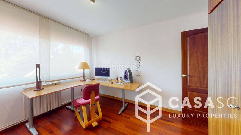 Foto be033b20-bdcb-4de2-b10d-0f3b306f54b9. Casa amb xemeneia calefacció aparcament piscina a Sant Cugat del Vallès