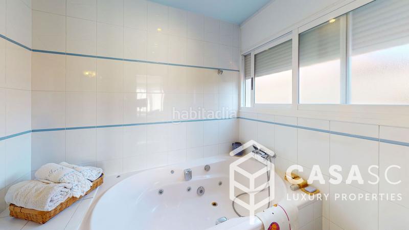 Foto ccaf0aa5-4c86-430d-ac6a-3a67f00bfe21. Casa amb xemeneia calefacció aparcament piscina a Sant Cugat del Vallès