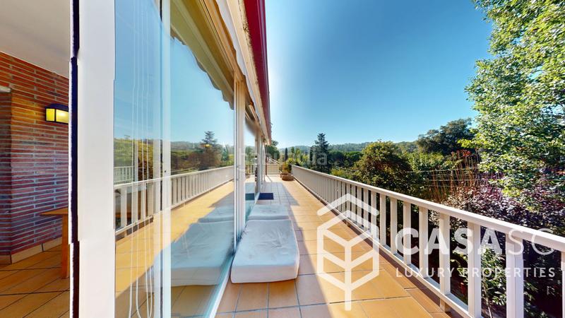Foto d63e07ae-eb4c-41dc-9119-b1609143f49d. Casa amb xemeneia calefacció aparcament piscina a Sant Cugat del Vallès