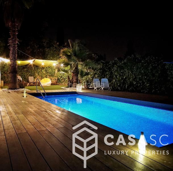 Foto fb6c5c52-e9c8-43c5-98bc-069f80487929. Casa amb xemeneia calefacció aparcament piscina a Sant Cugat del Vallès