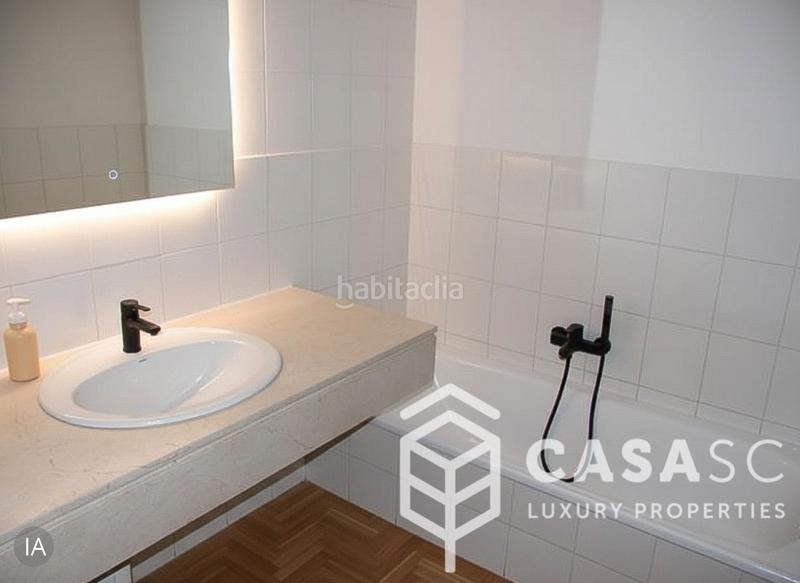 Foto 2ee1b5c7-8b54-42c7-a7d7-2d9ba0e14b88. Casa a schiera con camino in Arxiu Sant Cugat del Vallès