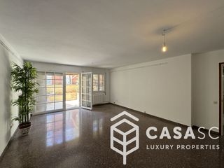 Miete Erdgeschoss  Carrer de barcelona. Oportunidad única, planta baja con terraza en sant cugat del val