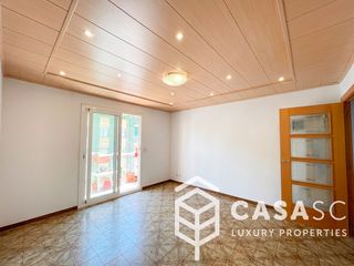 Pis  Carrer de nonell. Oportunidad piso exterior con terraza cerca plaza carlos buigas