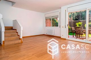 Lloguer Casa adossada a Centre - Estació. Casa adosada cerca servicios y estación fgc
