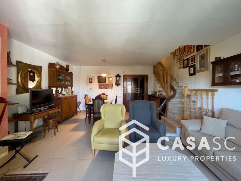 Foto ce34cad3-cad4-4041-9452-45159292ee38. Chalet with heating parking in Martinica - Ateneu Cerdanyola del Vallès