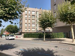 Aparcament cotxe a Bagatza - S. Vicente. Garaje amplio venta
