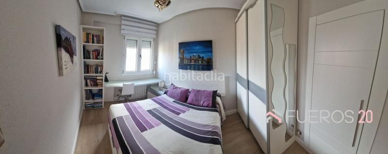Foto 59e69964-209b-4fa9-a915-80cd9d6350b3. Piso exclusiva con trastero incluido y garaje opcional. en Barakaldo