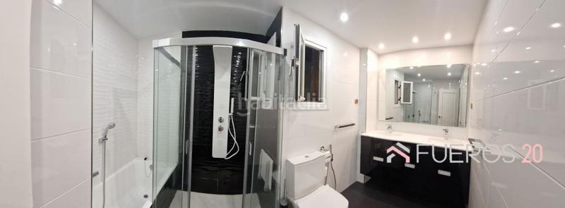 Foto efd723a9-6c58-4d33-9208-121b445b8974. Piso exclusiva con trastero incluido y garaje opcional. en Barakaldo